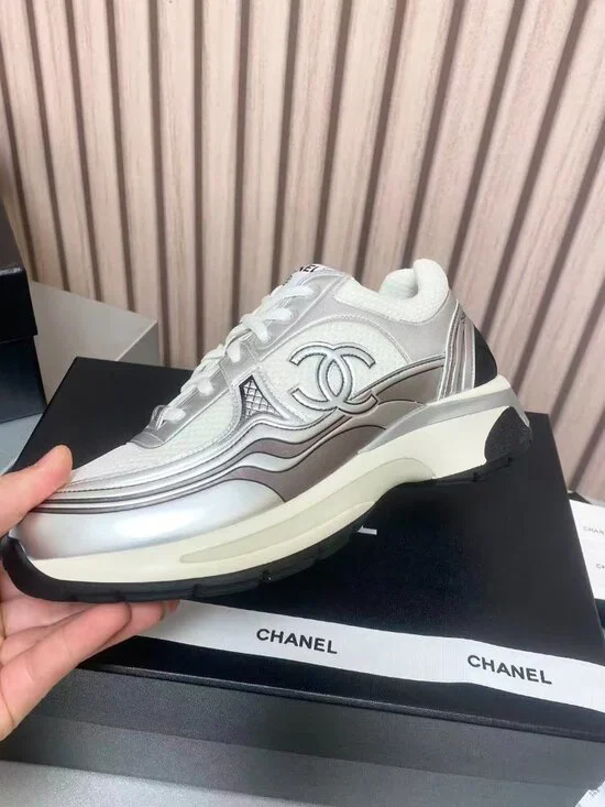 🍡🍡Chanel silver and white color-blocked double C platform casual sneakers🍦🍦 - Picture 6 of 9